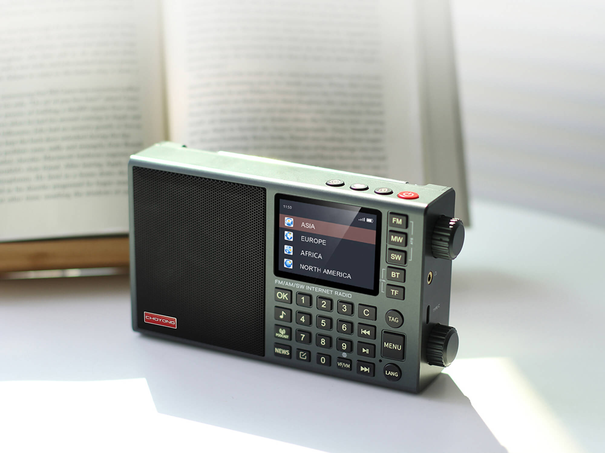 LC90M —  a portable Multi-Band internet radio — capable and practical for everyday use